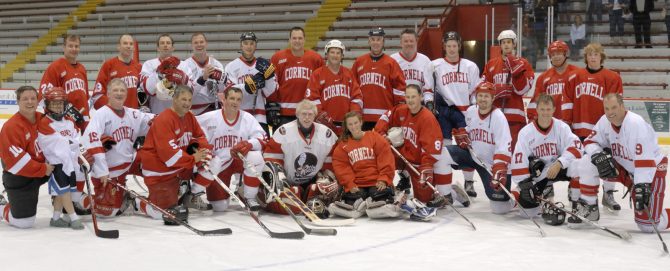 Group photo after alumni skate